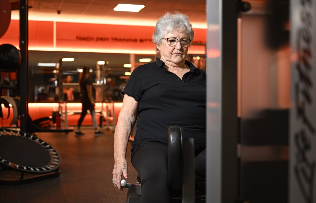 SEniorin im Fitnessstudio