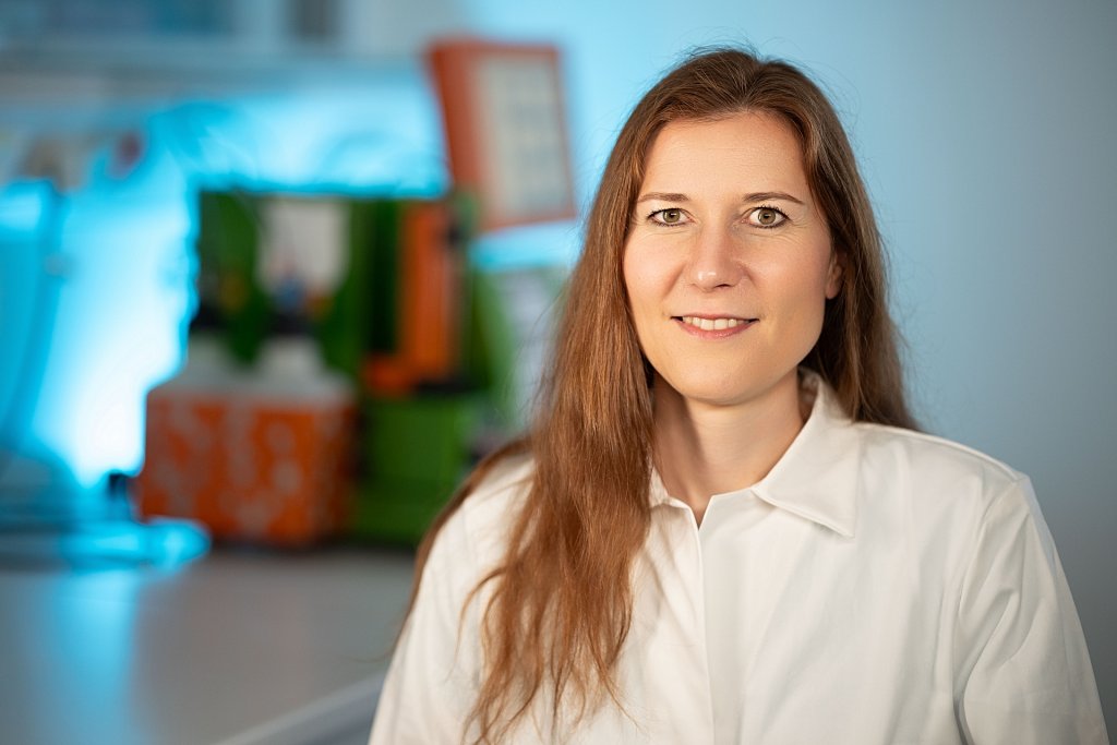 DR. Anja Feldmann