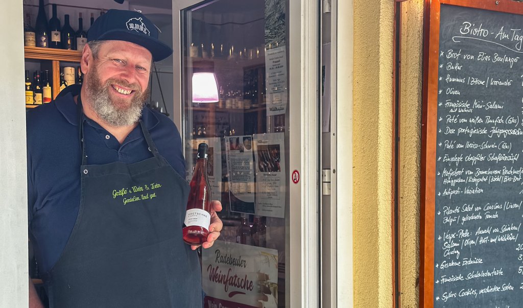 Matthias Gräfe mit Wein