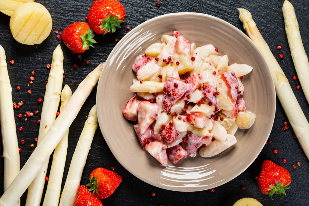 Erdbeer-Spargel-Salat