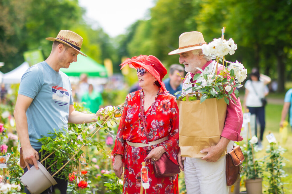 Besucher des Pillnitzer Gartenwochenendes