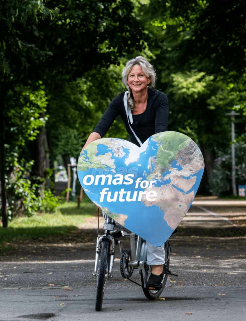 Omas for Future gehört zu den Bildungsangeboten für ältere Menschen, die die Bagso vorstellt.