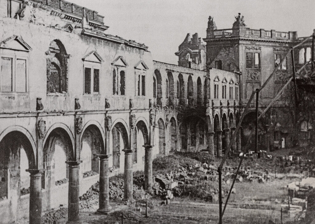 Stallhof 1953 Foto Ernst Hirsch
